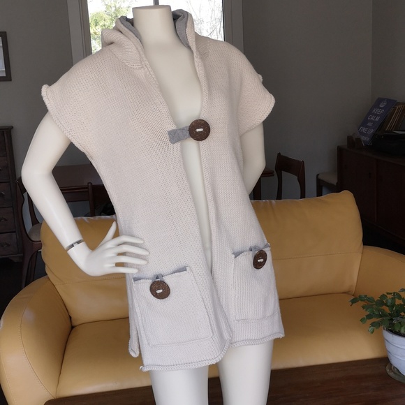 Pure Handknit sleeveless cotton sweater - Picture 10 of 14